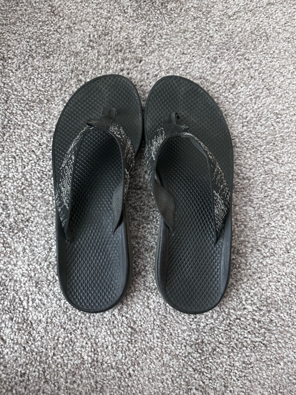 Chaco Black Flip Flop Sandals with Gray Patterned Straps